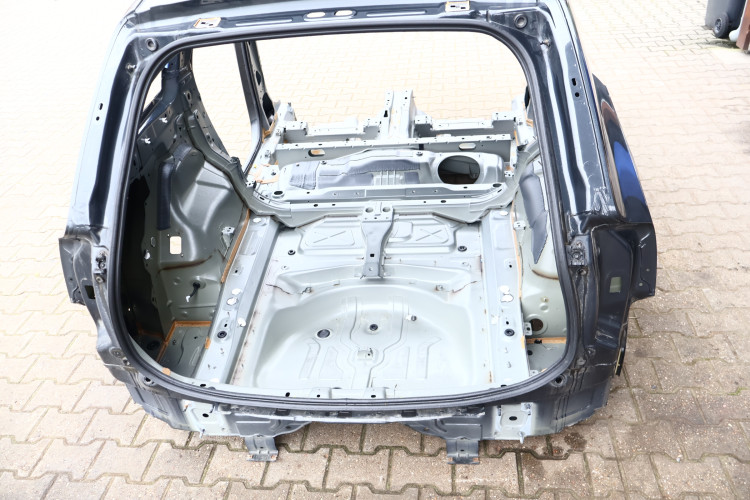 VOLVO XC90 II ĆWIARTKA KAROSERIA TYŁ BŁOTNIK PRAWY LEWY 492-46