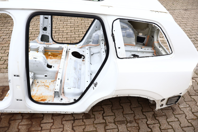 VOLVO XC90 II ĆWIARTKA BŁONIK LEWA TYŁ