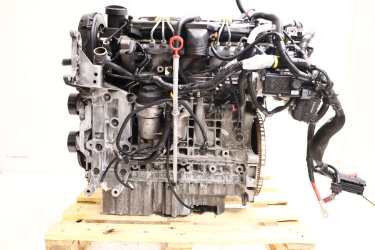 VOLVO S60 2.4 D5 SILNIK D5244T