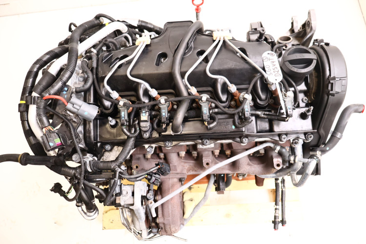 VOLVO S60 2.4 D5 SILNIK D5244T
