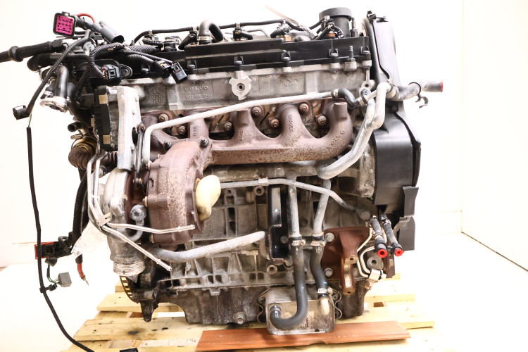 VOLVO S60 2.4 D5 SILNIK D5244T