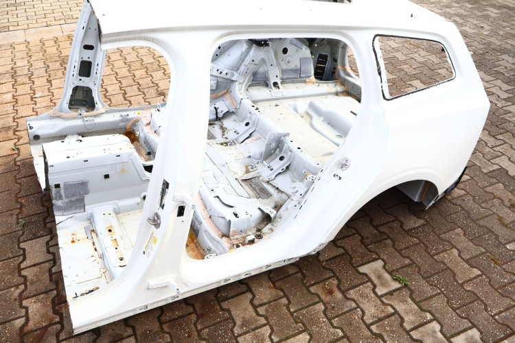 VOLVO V60 ĆWIARTKA BŁOTNIK LEWA TYŁ 707