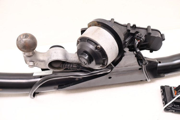 VOLVO XC90 II HAK HOLOWNICZY 31454548, 32270136, 32270154