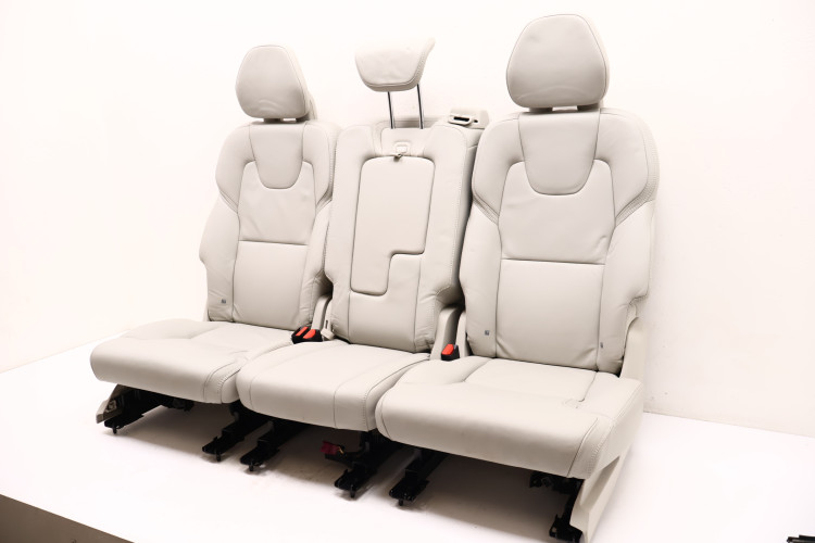 VOLVO XC90 II FOTELE 2 RZĄD 31467131, 3222647, 31467130, 3222646