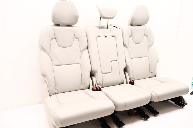 VOLVO XC90 II FOTELE 2 RZĄD 31467131, 3222647, 31467130, 3222646