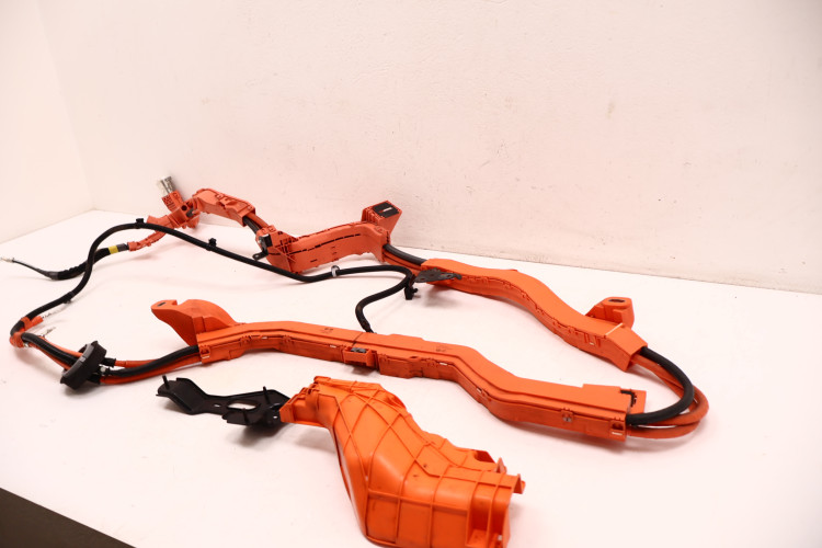 TOYOTA RAV4 IV 2.5 HYBRID WIĄZKA INSTALACJI BATERII 8216542070