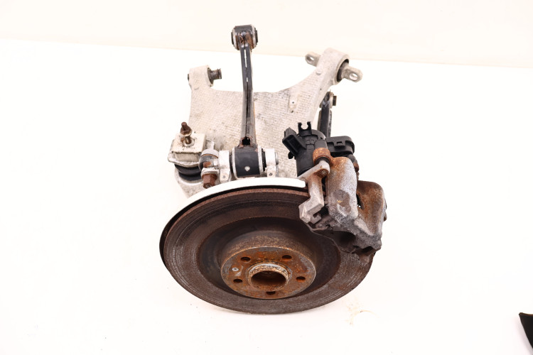 VOLVO XC90 II 2.0 T6 ZWROTNICA ZAWIESZENIE PRAWE TYŁ 31360579, 31362346, 31658534