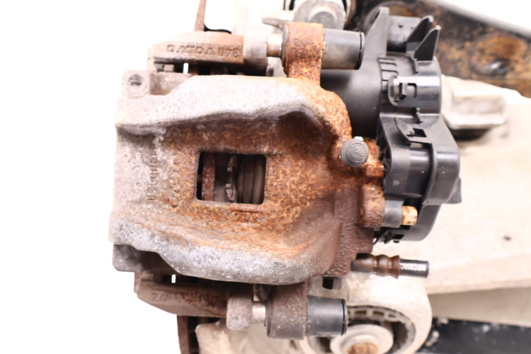 VOLVO XC90 II 2.0 T6 ZWROTNICA ZAWIESZENIE PRAWE TYŁ 31360579, 31362346, 31658534