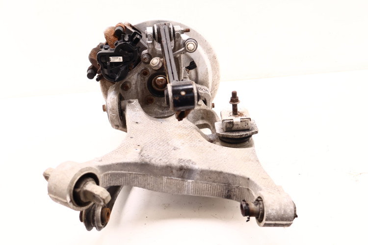 VOLVO XC90 II 2.0 T6 ZWROTNICA ZAWIESZENIE PRAWE TYŁ 31360579, 31362346, 31658534