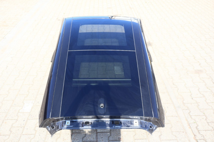 MASERATI GRECALE DACH PANORAMA
