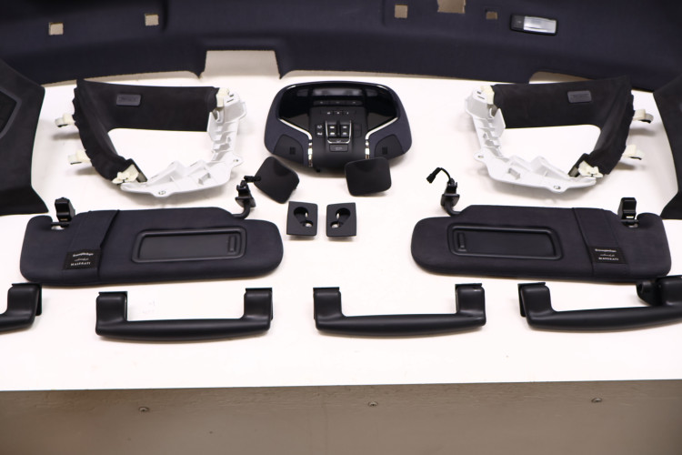 MASERATI LEVANTE PODSUFITKA PANORAMA