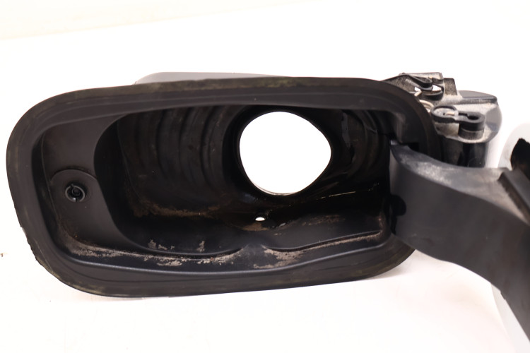 VOLVO XC90 II KLAPKA WLEWU PALIWA 707-46