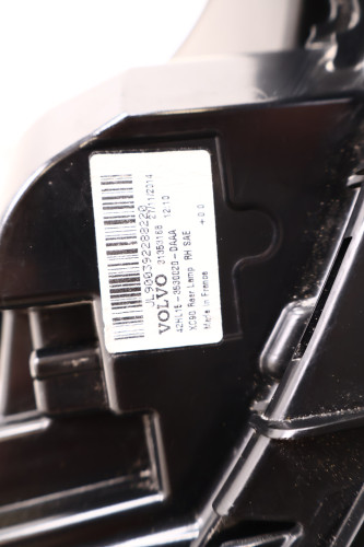 VOLVO XC90 II LAMPA PRAWA TYŁ 31353168