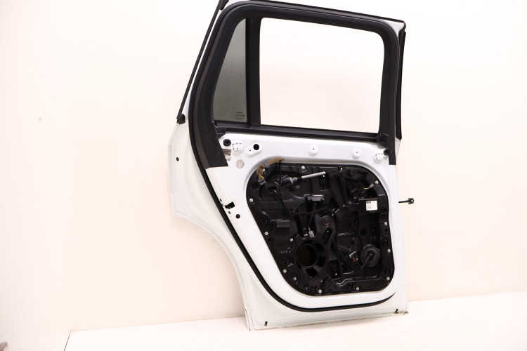 VOLVO XC90 II DRZWI LEWE TYŁ 707-46