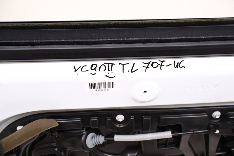 VOLVO XC90 II DRZWI LEWE TYŁ 707-46