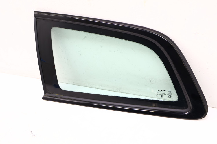 VOLVO V60 II SZYBA KAROSERYJNA LEWA 21R