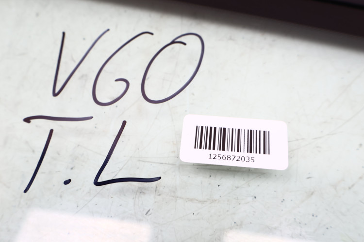 VOLVO V60 II SZYBA KAROSERYJNA LEWA 21R