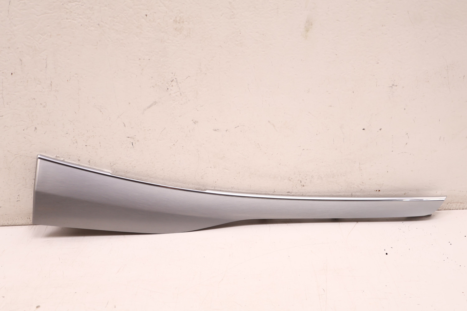 VOLVO XC90 II LISTWA OZDOBNA DEKOR DRZWI LEWY TYŁ 31366440, 31407867, 3139178