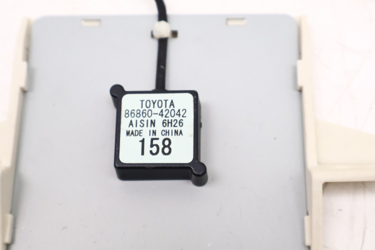 TOYOTA RAV4 IV ANTENA GPS 86860-42042