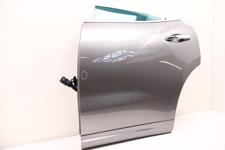 MASERATI LEVANTE DRZWI LEWE TYŁ 672