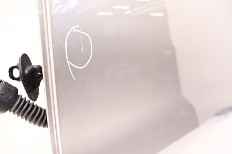 MASERATI LEVANTE DRZWI LEWE TYŁ 672