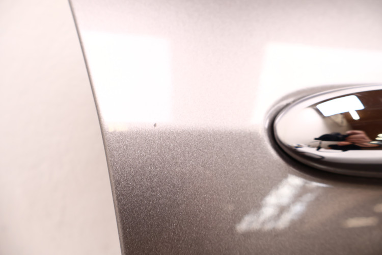 MASERATI LEVANTE DRZWI PRAWE PRZÓD 672