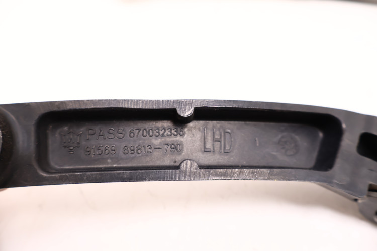 MASERATI LEVANTE RAMIONA WYCIERACZEK 89813-790, 89813-787