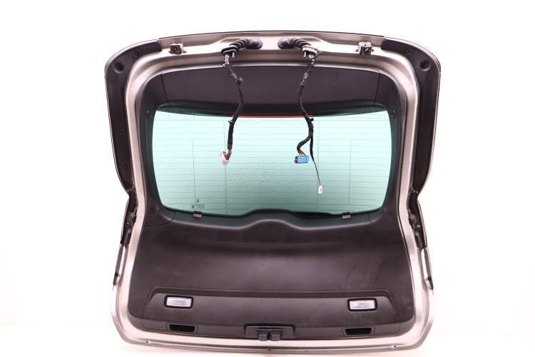 MASERATI LEVANTE KLAPA BAGAŻNIKA 672