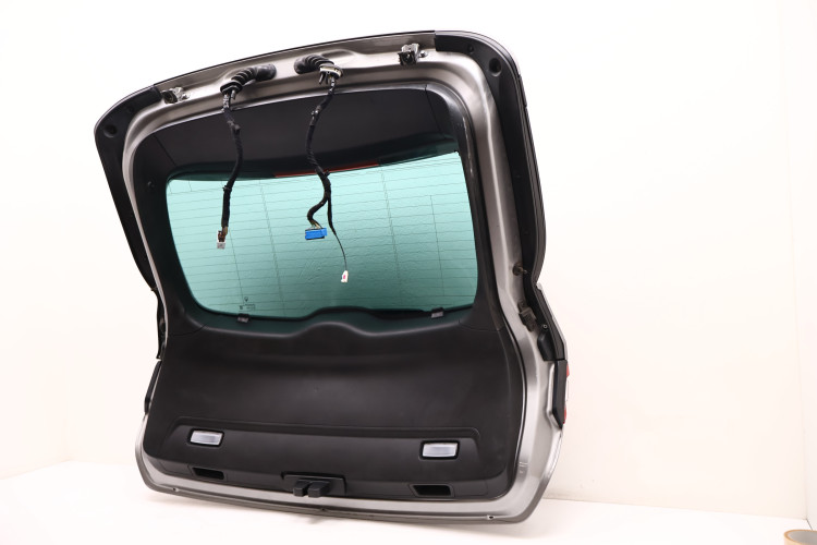 MASERATI LEVANTE KLAPA BAGAŻNIKA 672