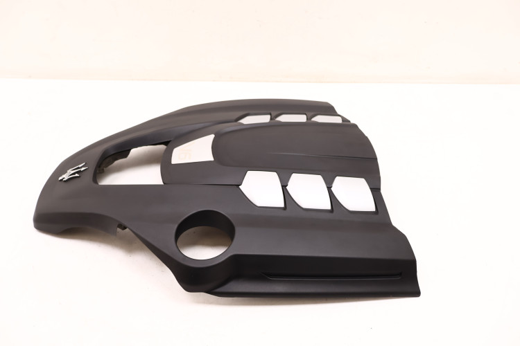 MASERATI LEVANTE OSŁONA SILNIKA 3.0 V6