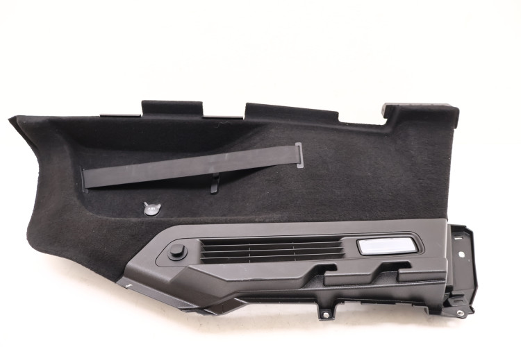 MASERATI LEVANTE Q4 BOCZEK BAGAŻNIKA PRAWY 670040381