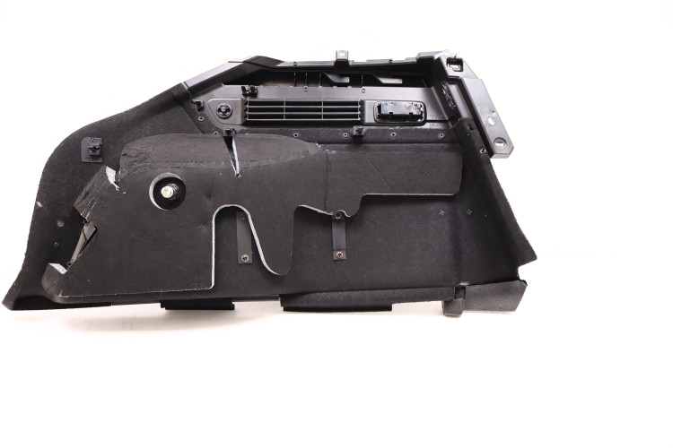 MASERATI LEVANTE Q4 BOCZEK BAGAŻNIKA PRAWY 670040381