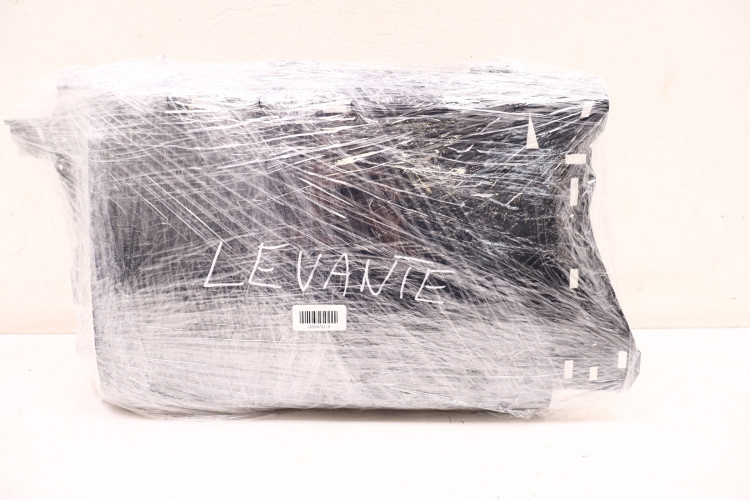 MASERATI LEVANTE SCHOWEK PASAŻERA 670043149