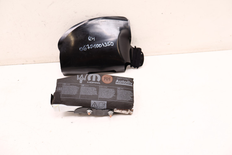 MASERATI LEVANTE AIRBAG FOTELA PRAWY 06701004350