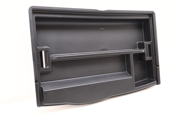 MASERATI LEVANTE MATA WYKŁADZINA SCHOWEK BAGAŻNIKA 670040700