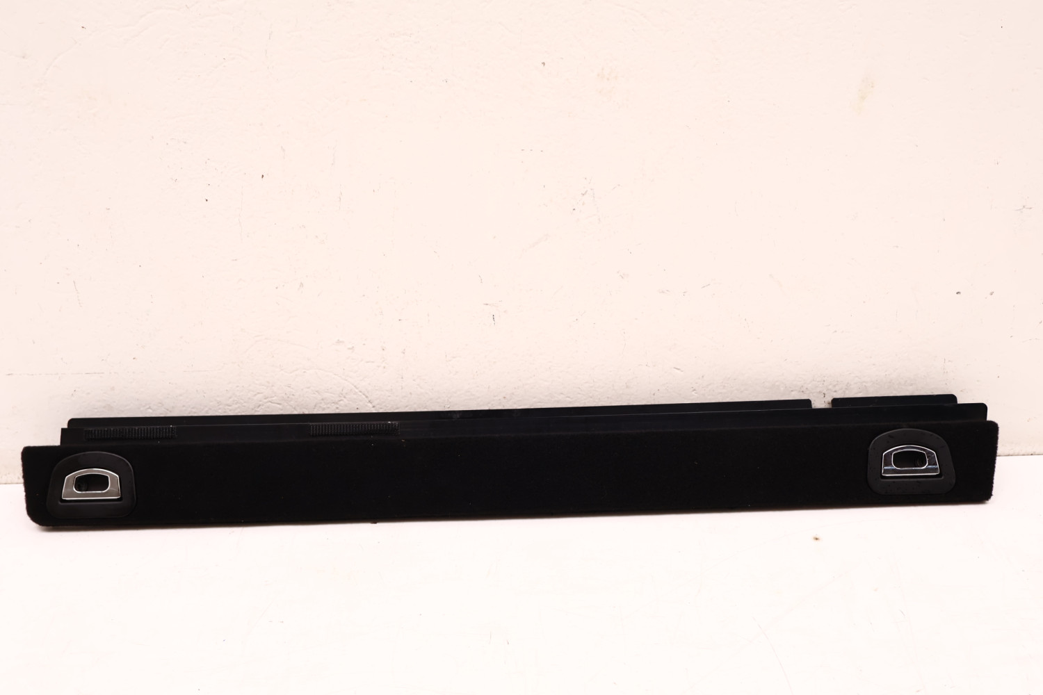 MASERATI LEVANTE WYKŁADZINA BAGAŻNIKA LEWA