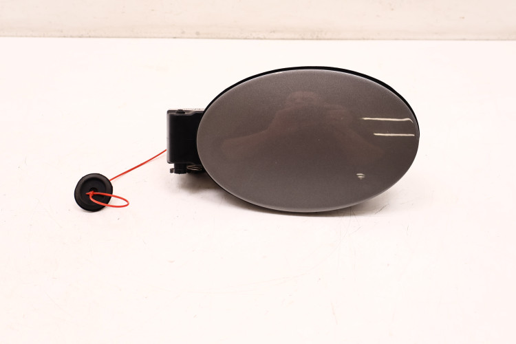 MASERATI LEVANTE KLAPKA WLEWU PALIWA 672