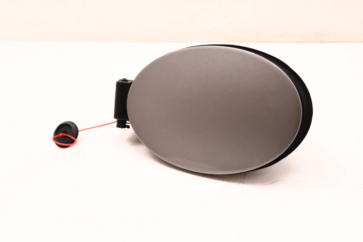 MASERATI LEVANTE KLAPKA WLEWU PALIWA 672