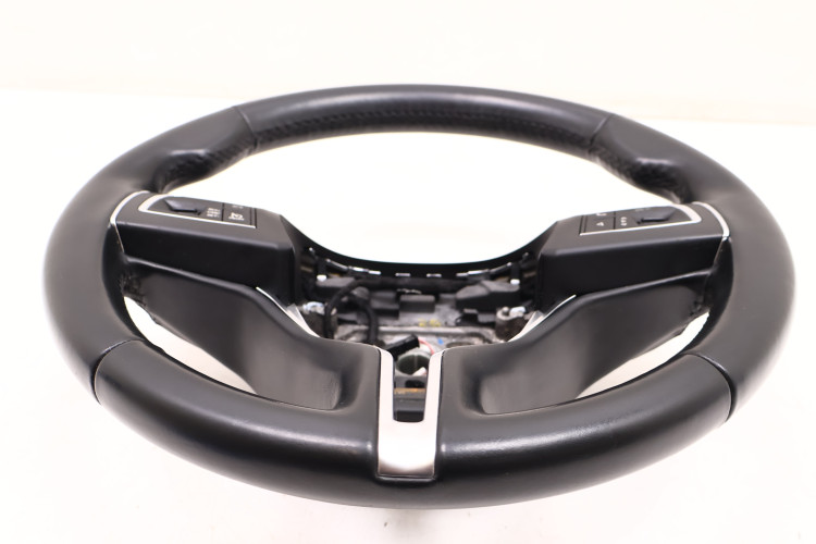 MASERATI LEVANTE KIEROWNICA WIELOFUNKCYJNA