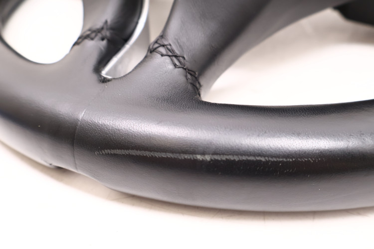 MASERATI LEVANTE KIEROWNICA WIELOFUNKCYJNA