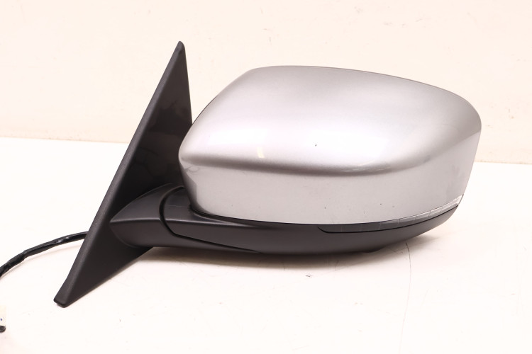 MASERATI LEVANTE LUSTERKO LEWE 672 18 PIN