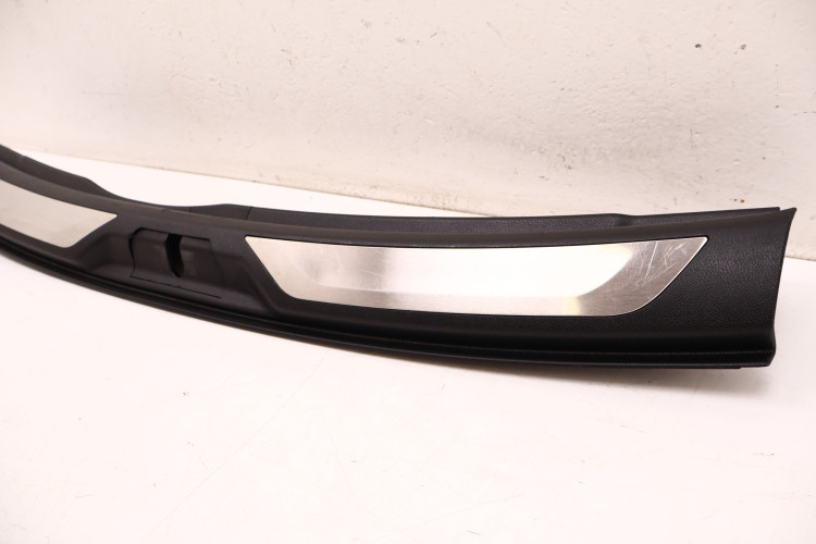 MASERATI LEVANTE OSŁONA PASA TYLNEGO