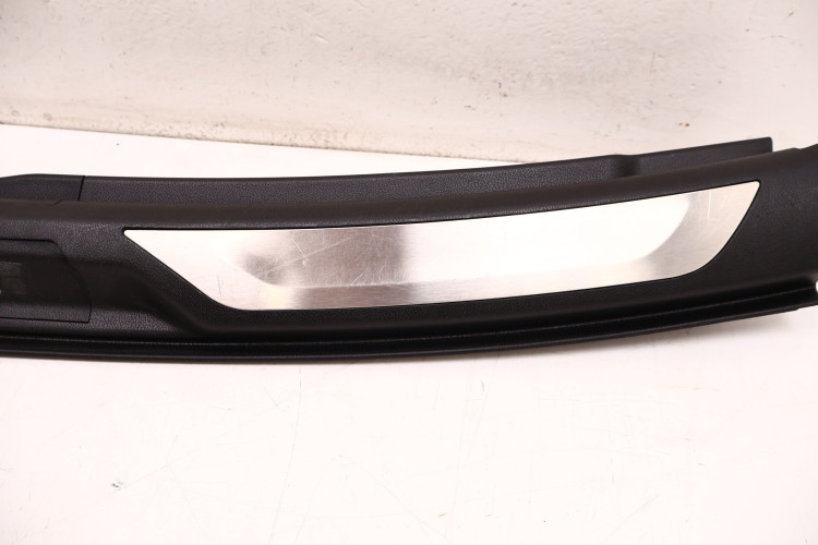 MASERATI LEVANTE OSŁONA PASA TYLNEGO