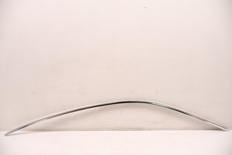 MASERATI LEVANTE LISTWA DACHOWA PRAWA