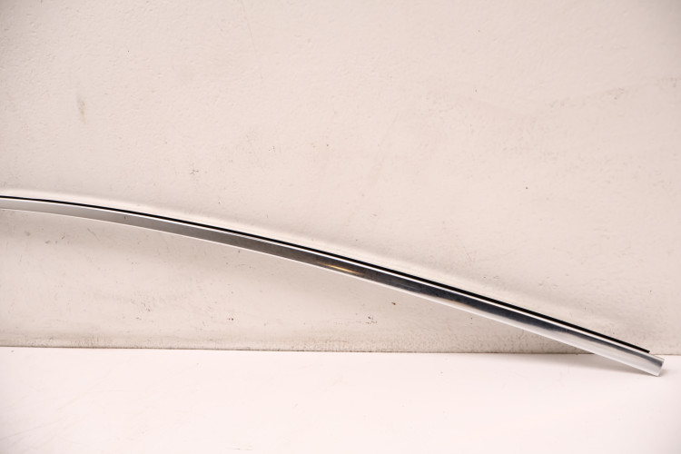 MASERATI LEVANTE LISTWA DACHOWA LEWA