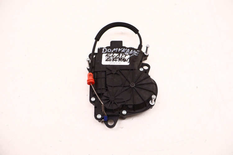 MASERATI LEVANTE DOCIĄG KLAPY BAGAŻNIKA