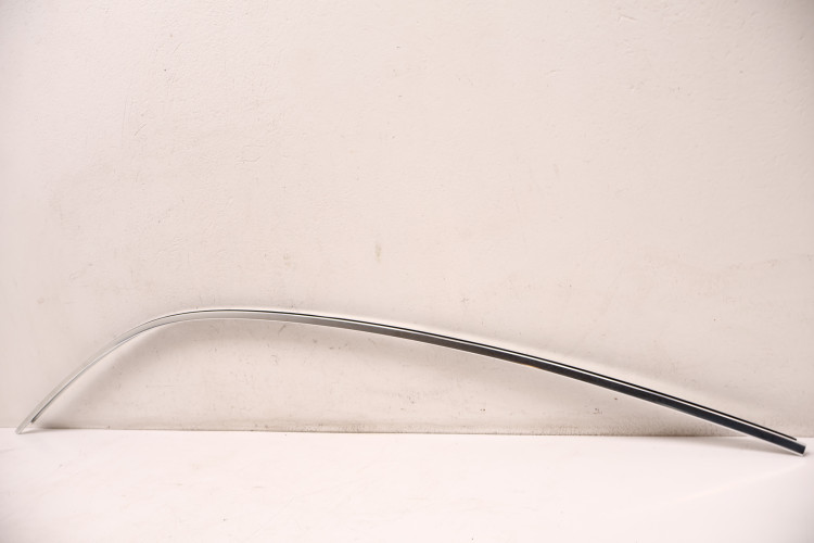 MASERATI LEVANTE LISTWA DACHOWA LEWA