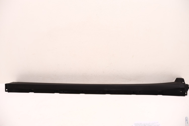 MASERATI LEVANTE LISTWA PROGOWA LEWA 670040335