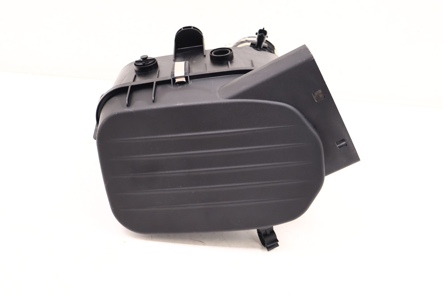 MASERATI LEVANTE 3.0 V6 OBUDOWA FILTRA POWIETRZA 670101257 MASERATI LEVANTE 3.0 V6 OBUDOWA FILTRA POWIETRZA 670101257