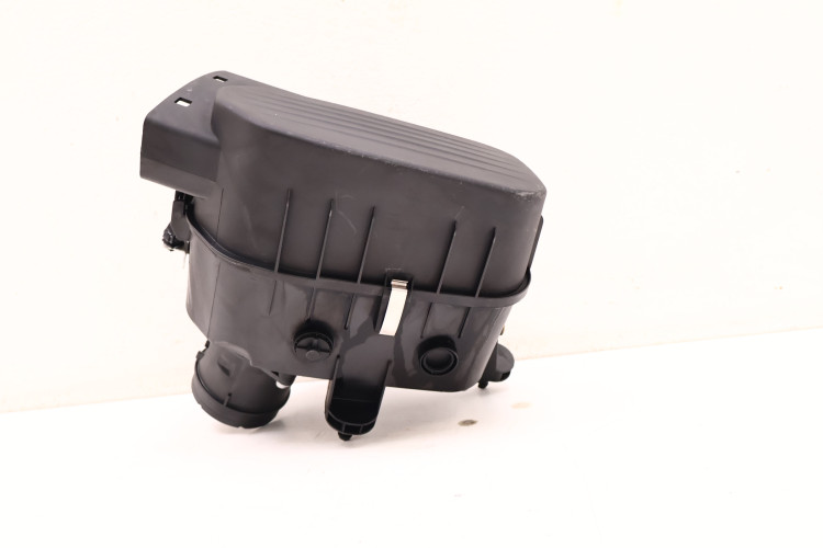 MASERATI LEVANTE 3.0 V6 OBUDOWA FILTRA POWIETRZA 72428344, 670101256, 280218281